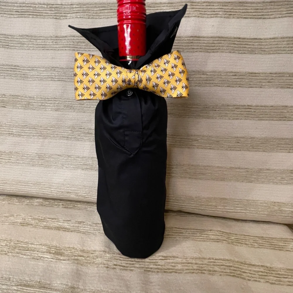 Handcrafted Wine or Liquor Bottle Gift Bag Made From Dress Shirt and Tie